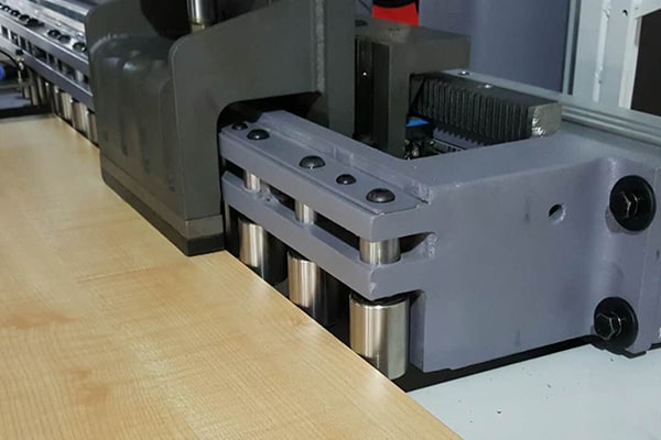 自動側(cè)靠裝置 自動側(cè)靠裝置