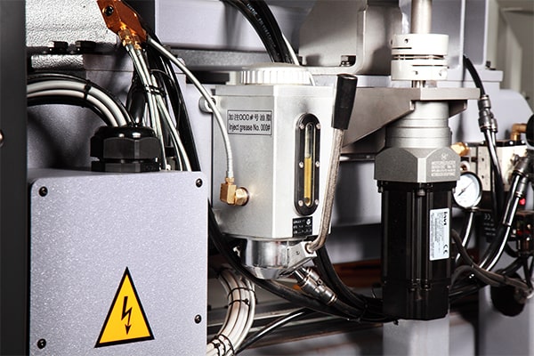 傳動系統(tǒng) 傳動系統(tǒng)