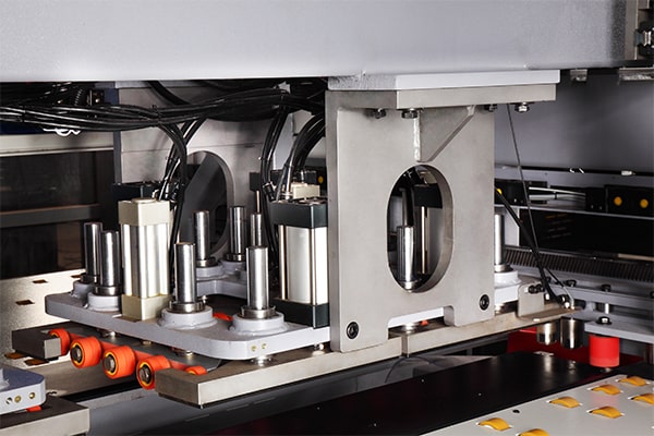 自動壓緊裝置 自動壓緊裝置